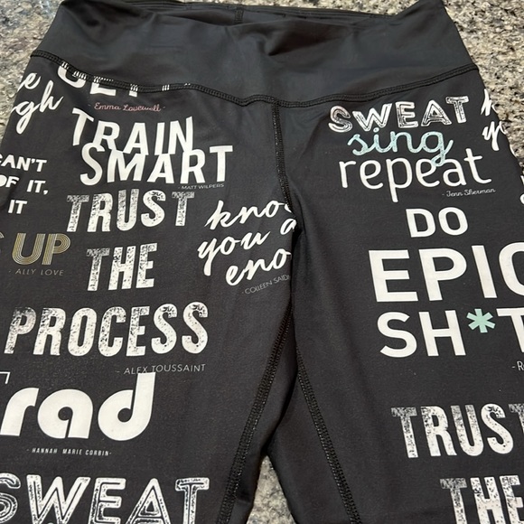 Peloton Instructor Quotes Leggings Size Medium - Picture 2 of 4